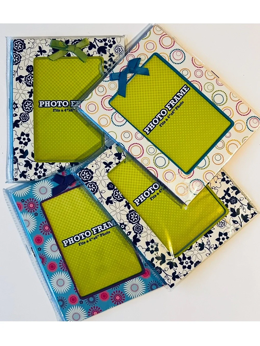 NEW Set of 4 Decorative Multicolor 4x6 Photo Frames